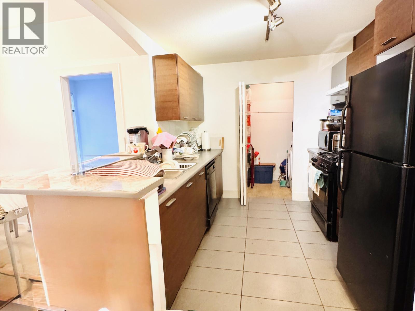116 6033 Katsura Street Property Photo 6