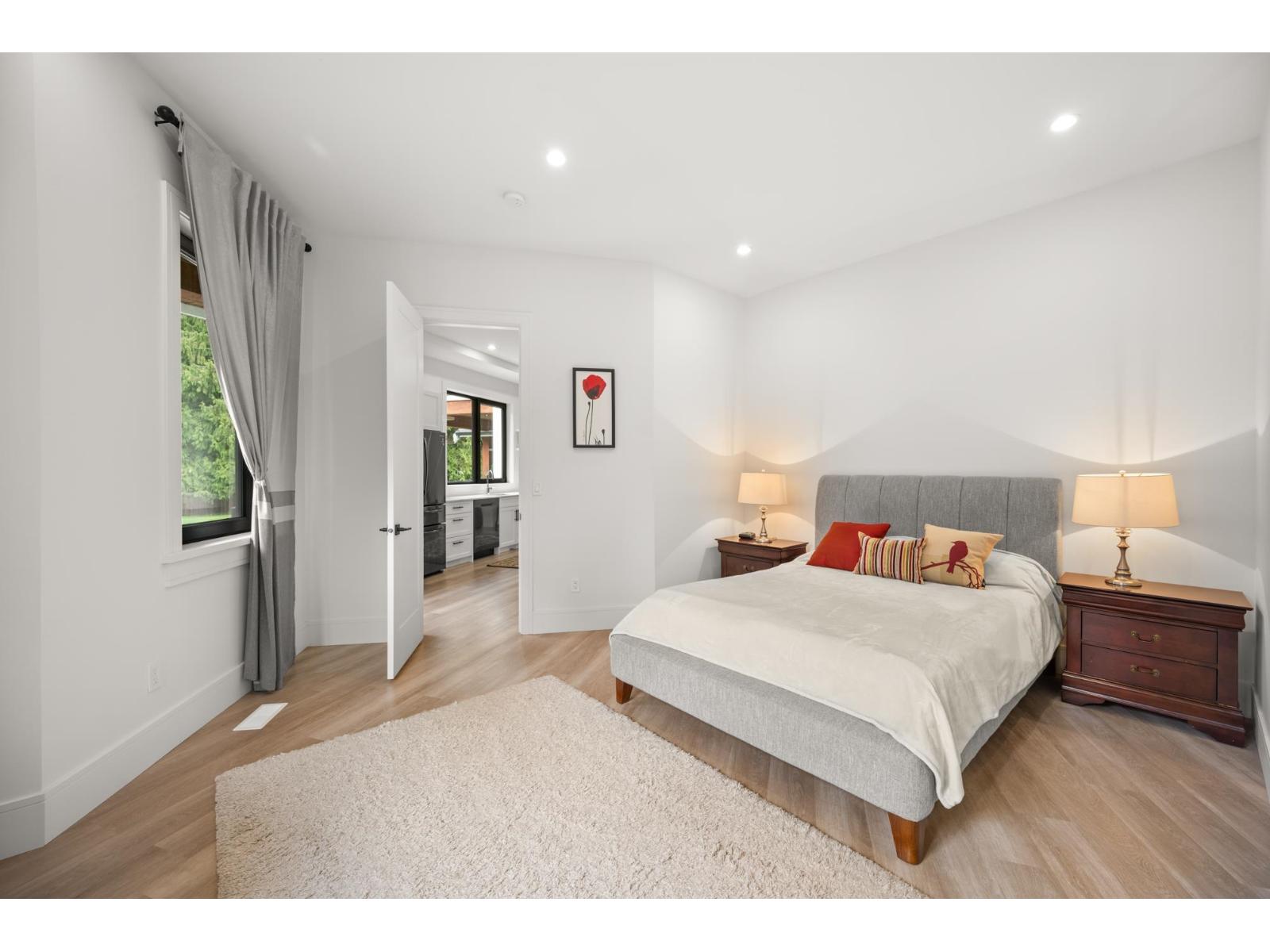 2 4533 232 Street Property Photo 16