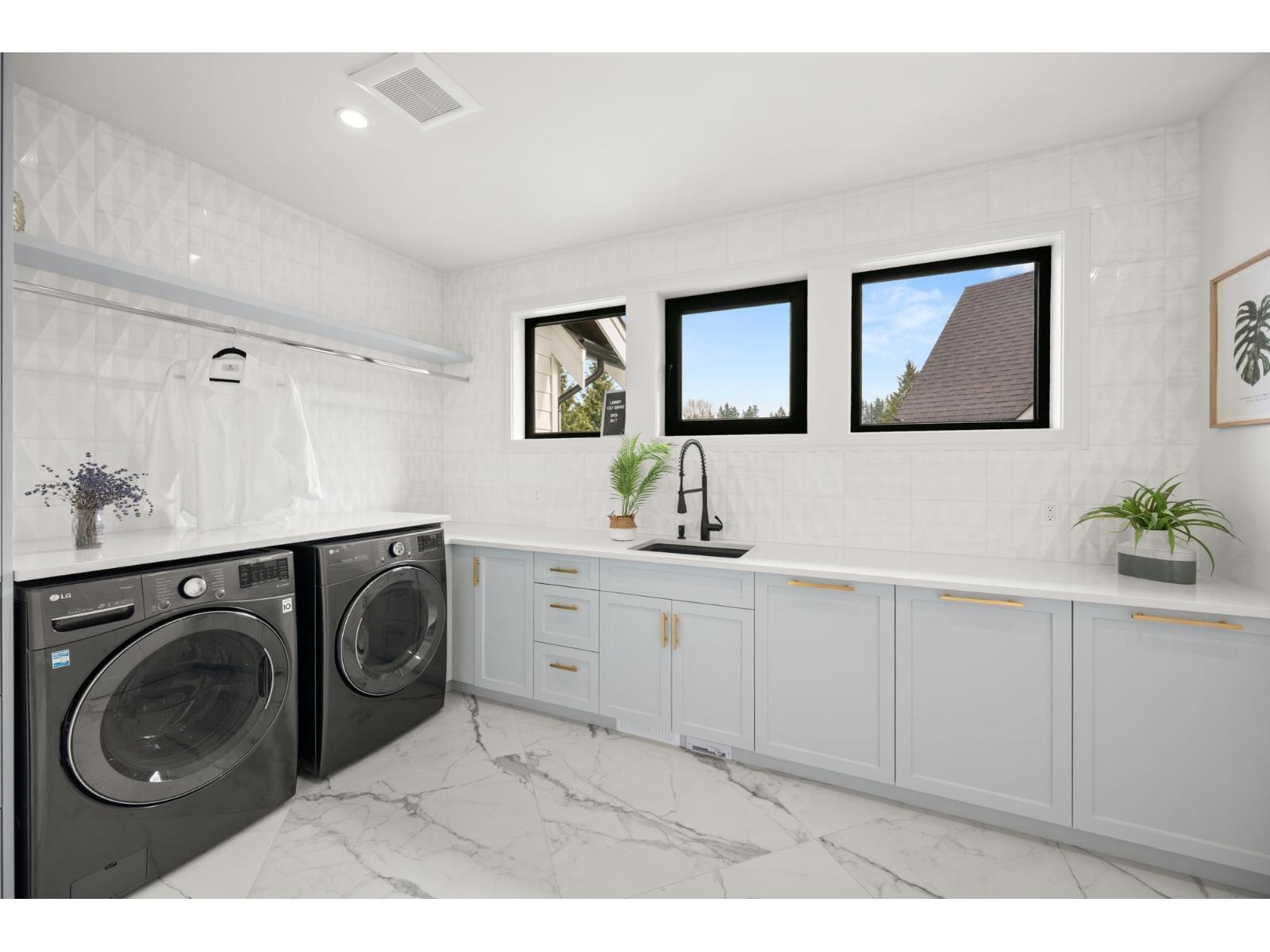 2 4533 232 Street Property Photo 28