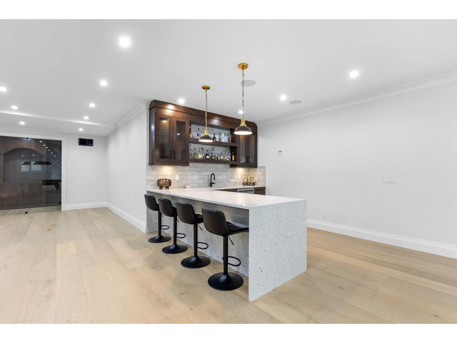 123 208 Street Property Photo 28