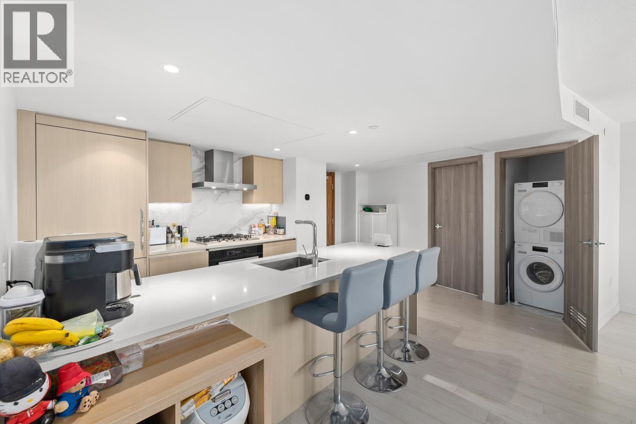 1281 8608 Hazelbridge Way Property Photo 16