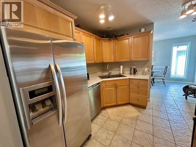 5515 W 57 Avenue Property Photo 5