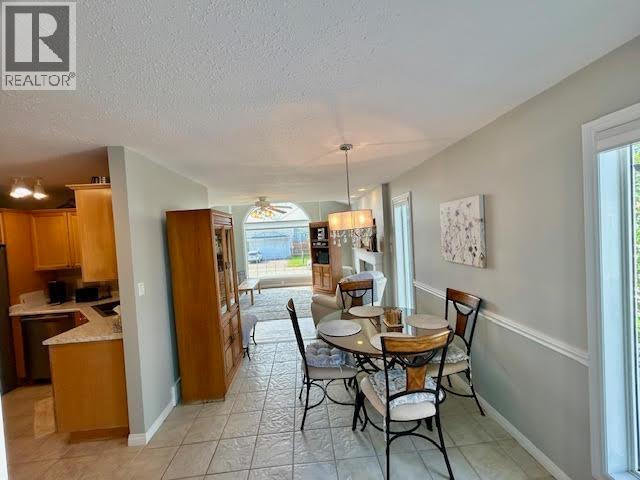 5515 W 57 Avenue Property Photo 8