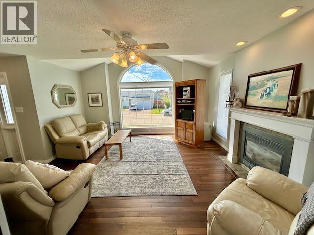 5515 W 57 Avenue Property Photo 9