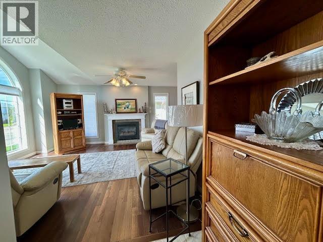 5515 W 57 Avenue Property Photo 10