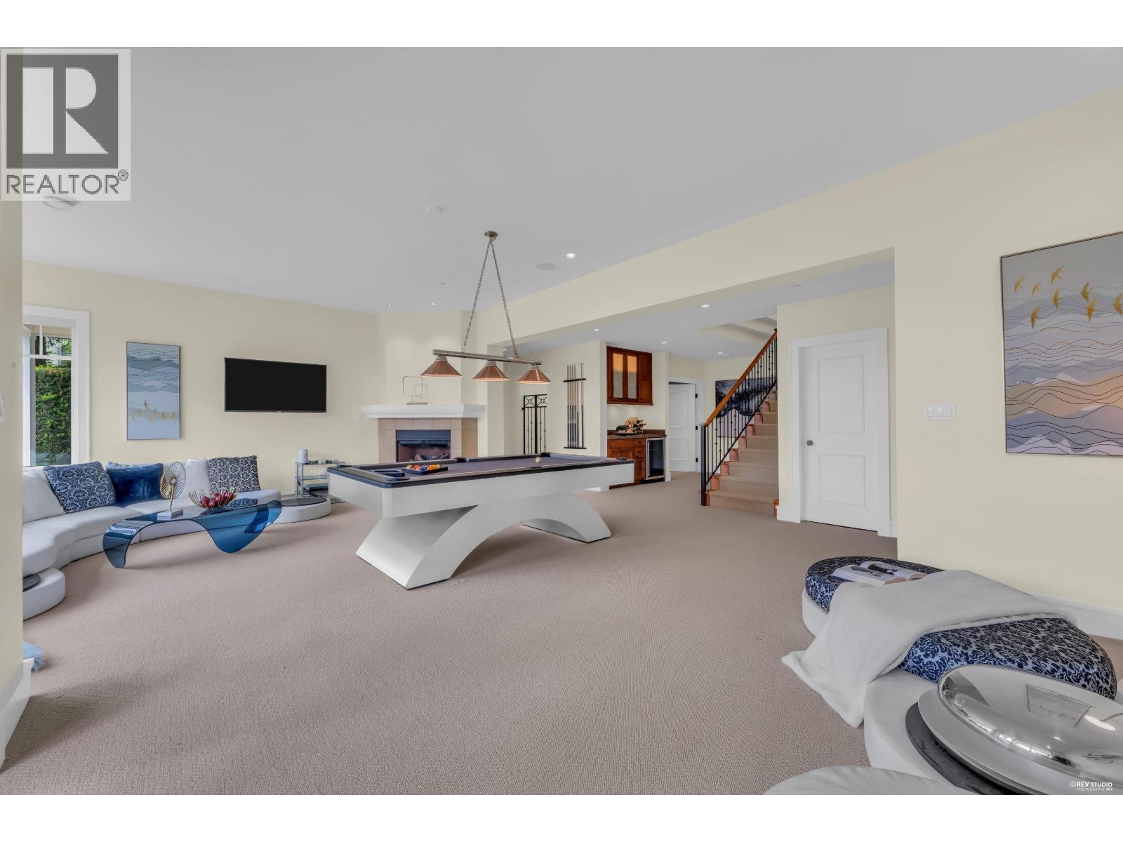 2673 Folkestone Way Property Photo 32