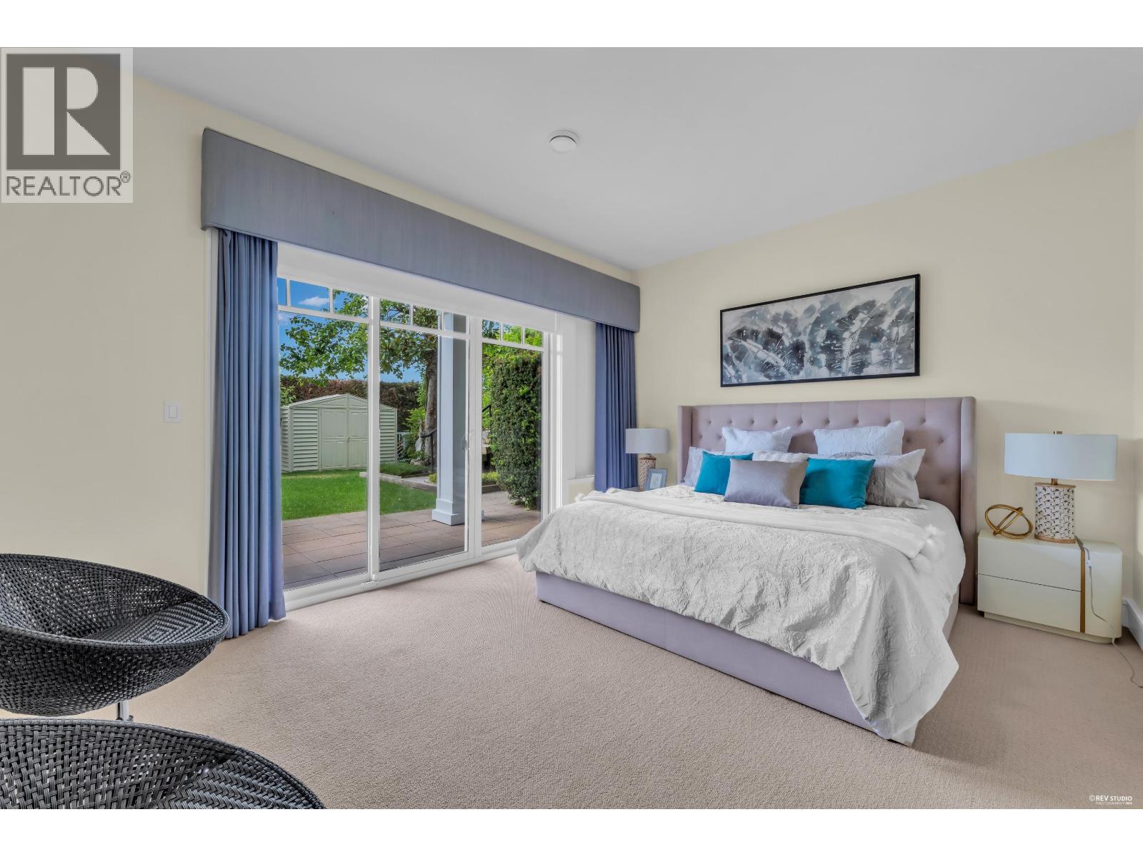 2673 Folkestone Way Property Photo 36