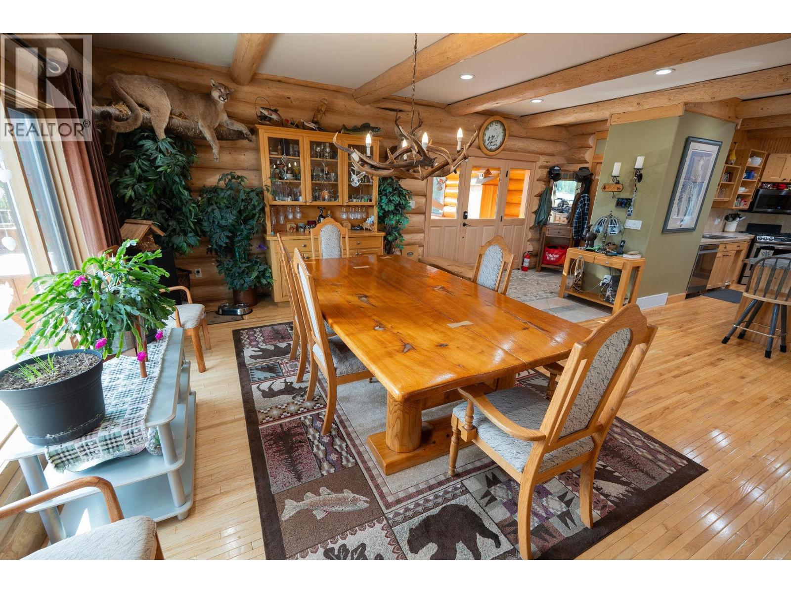 3754 Horsefly Road Property Photo 8