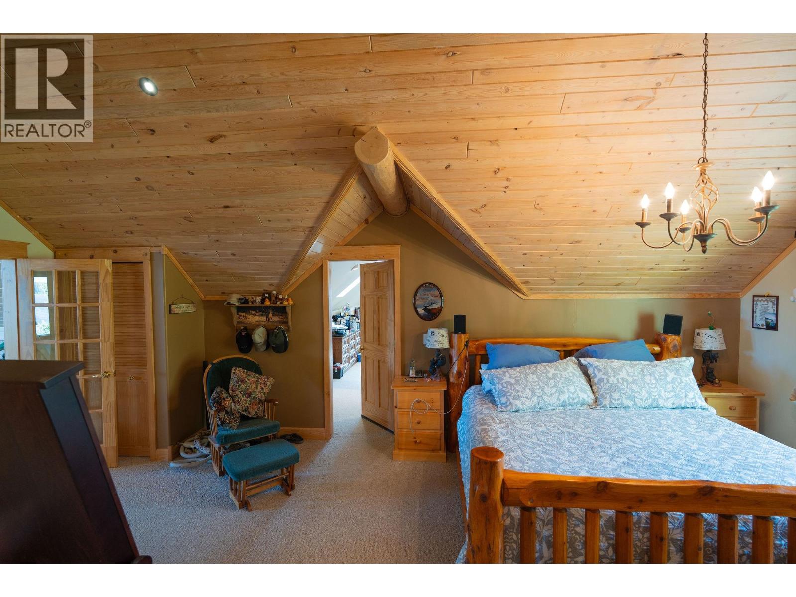 3754 Horsefly Road Property Photo 15