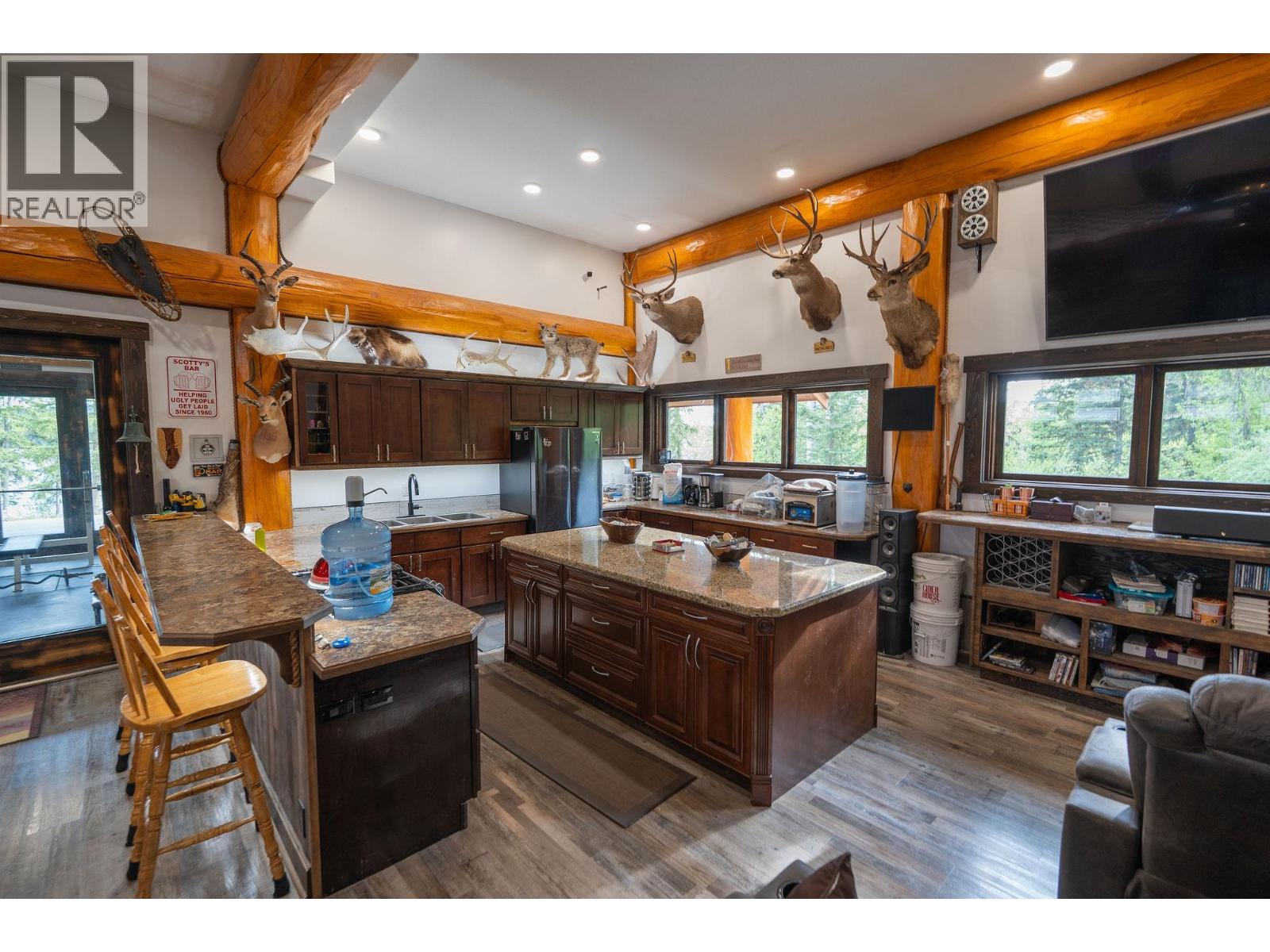3754 Horsefly Road Property Photo 26