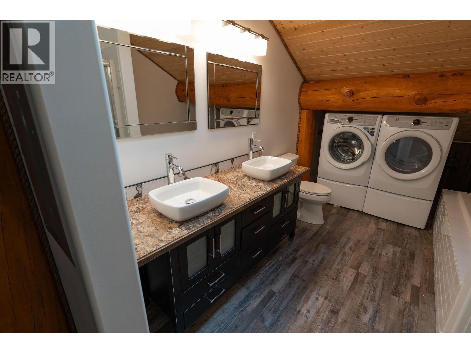 3754 Horsefly Road Property Photo 34