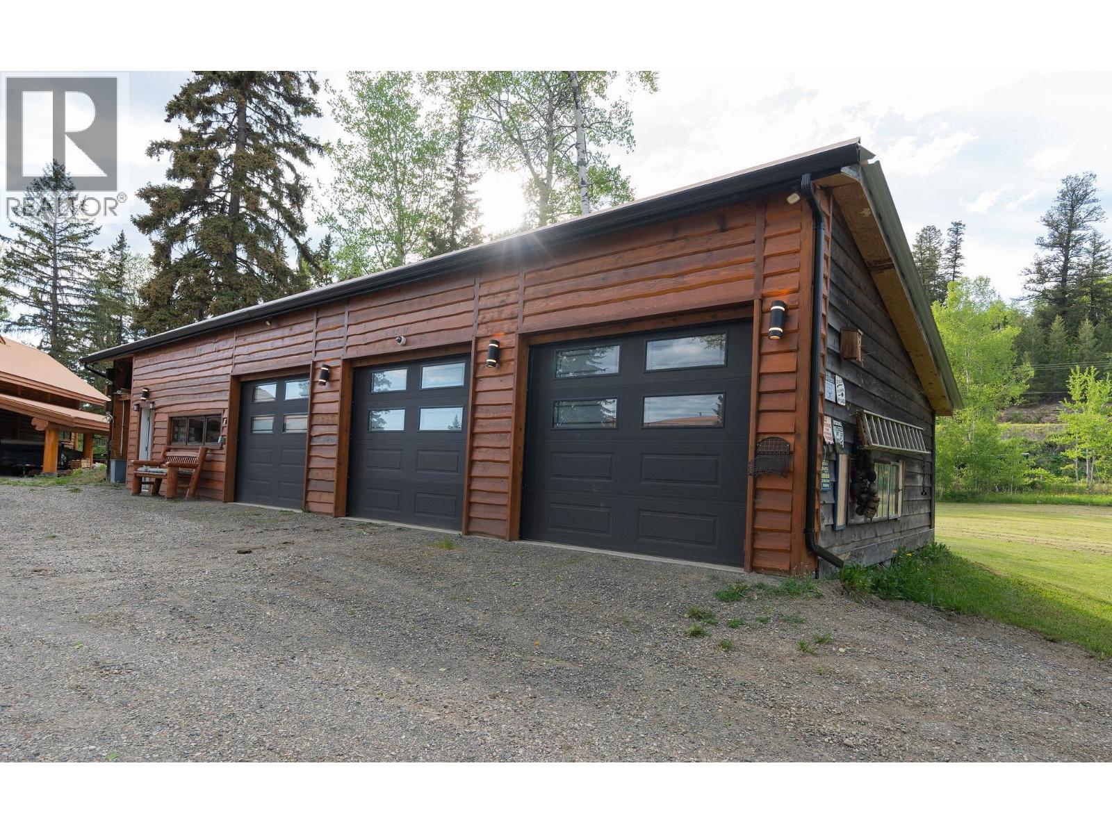 3754 Horsefly Road Property Photo 36