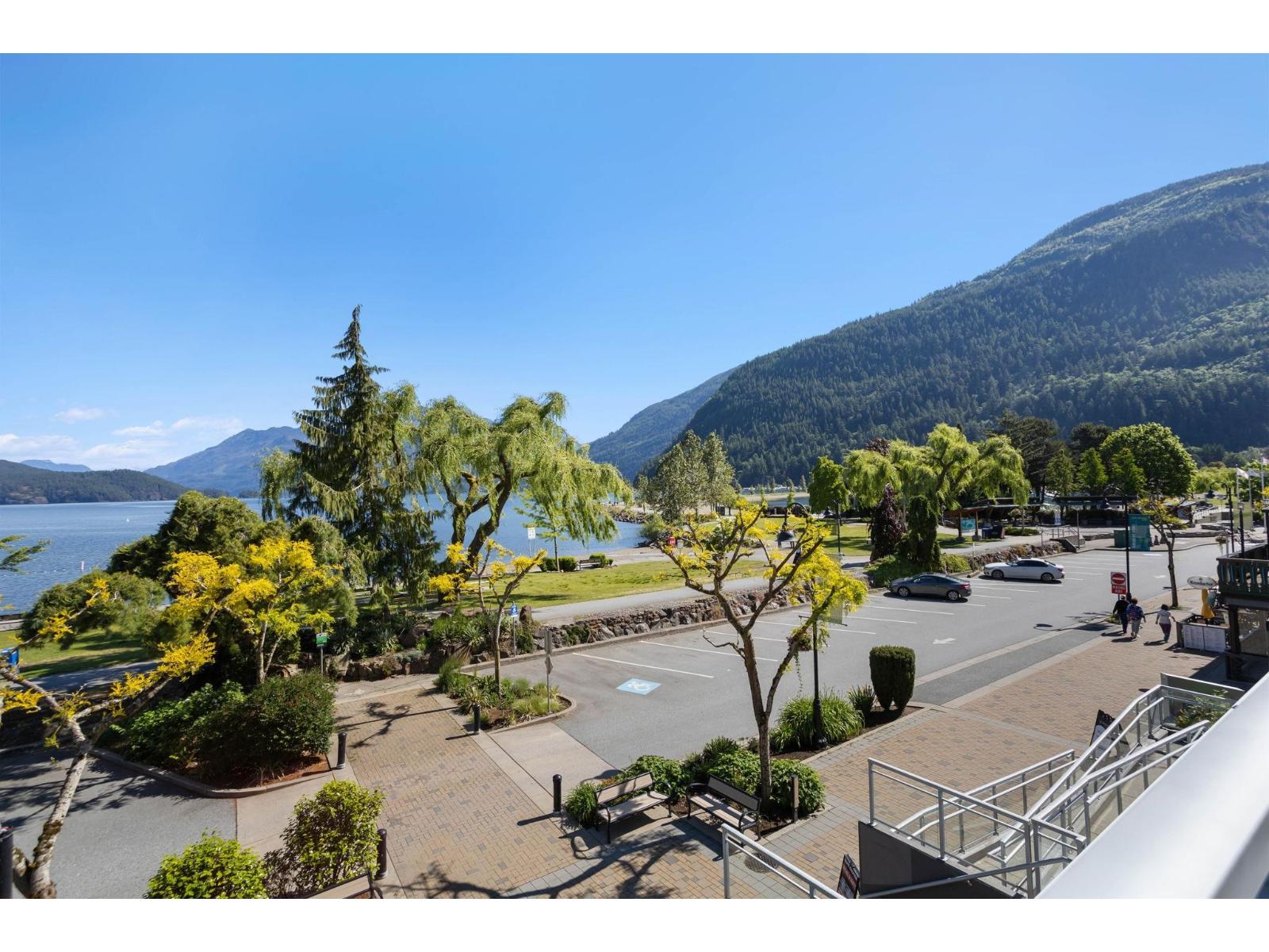 160 Esplanade Avenue #212c Property Photo 4