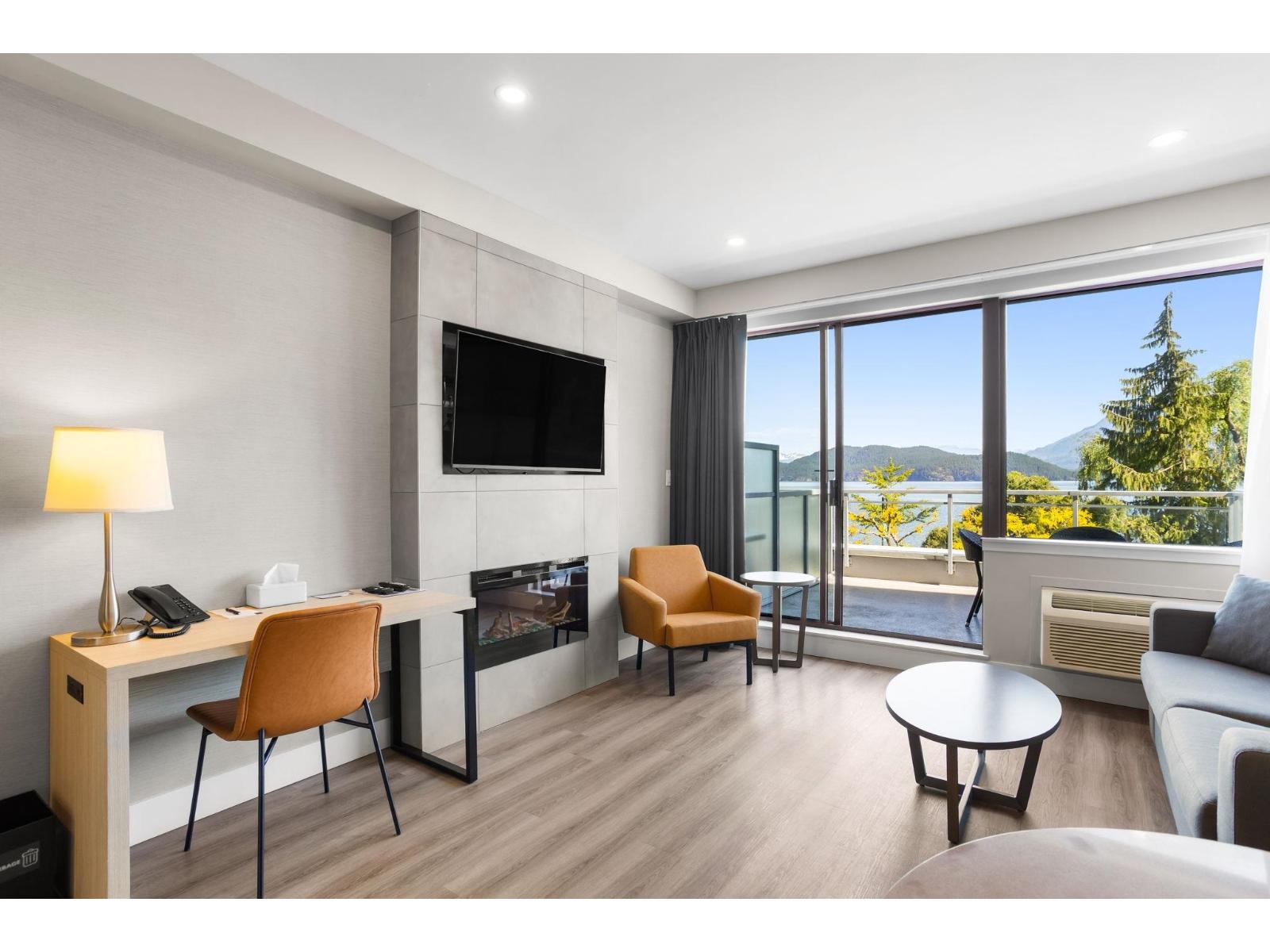 160 Esplanade Avenue #212c Property Photo 10