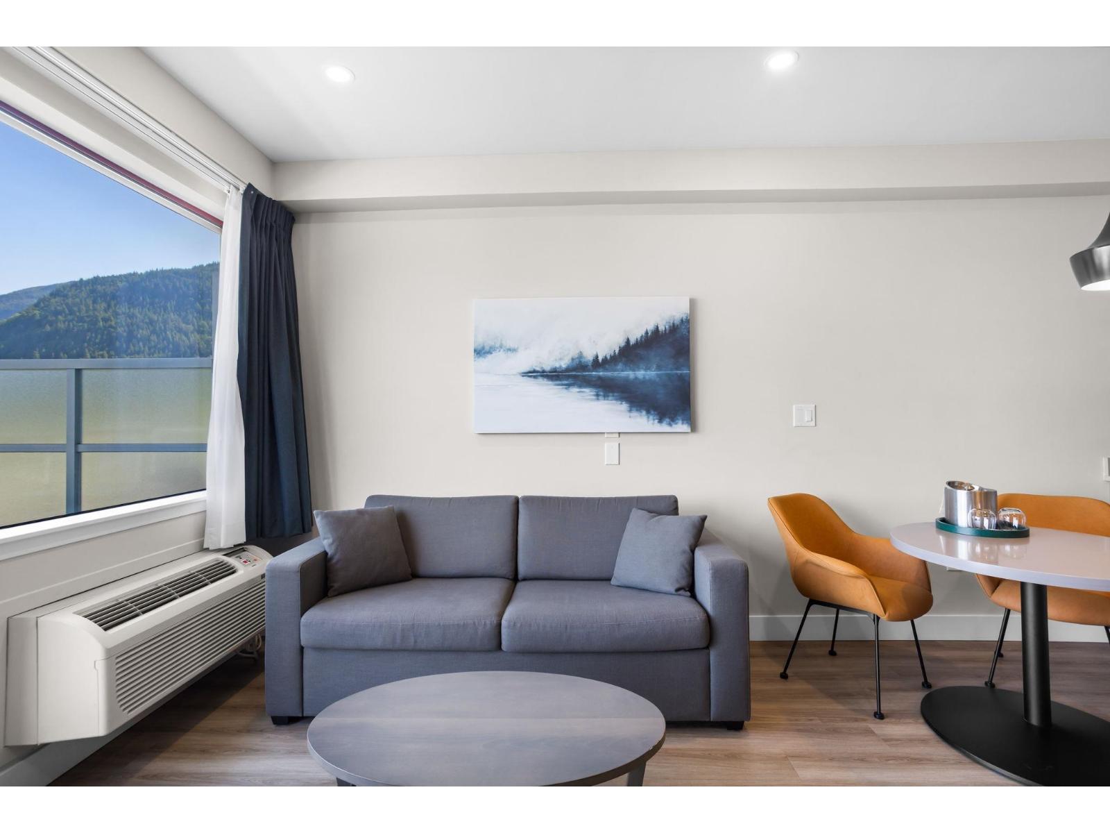 160 Esplanade Avenue #212c Property Photo 11