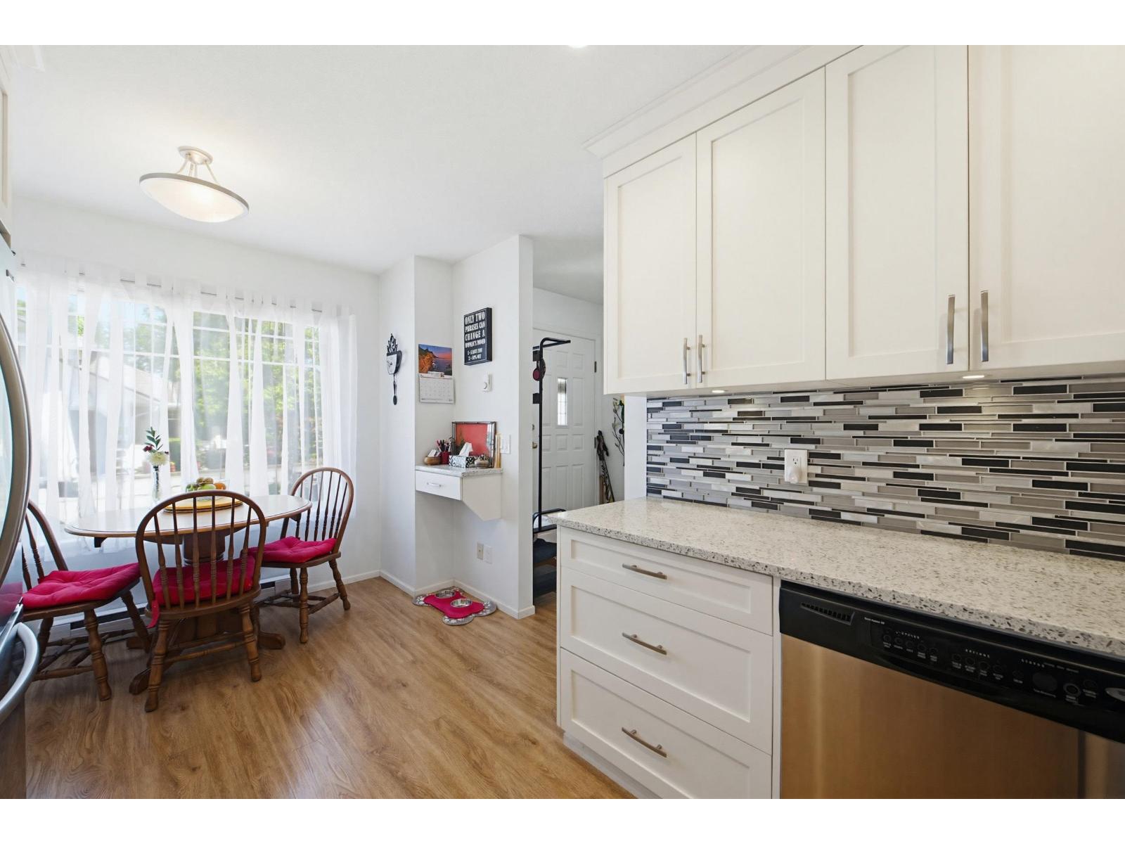 57 8737 212 Street Property Photo 13