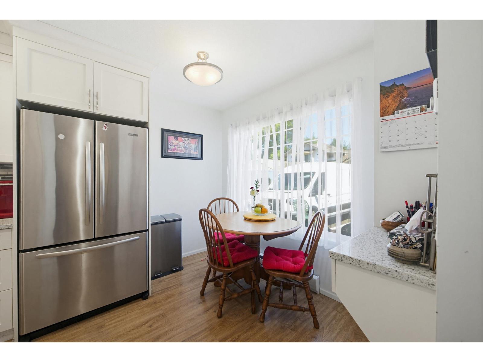 57 8737 212 Street Property Photo 14