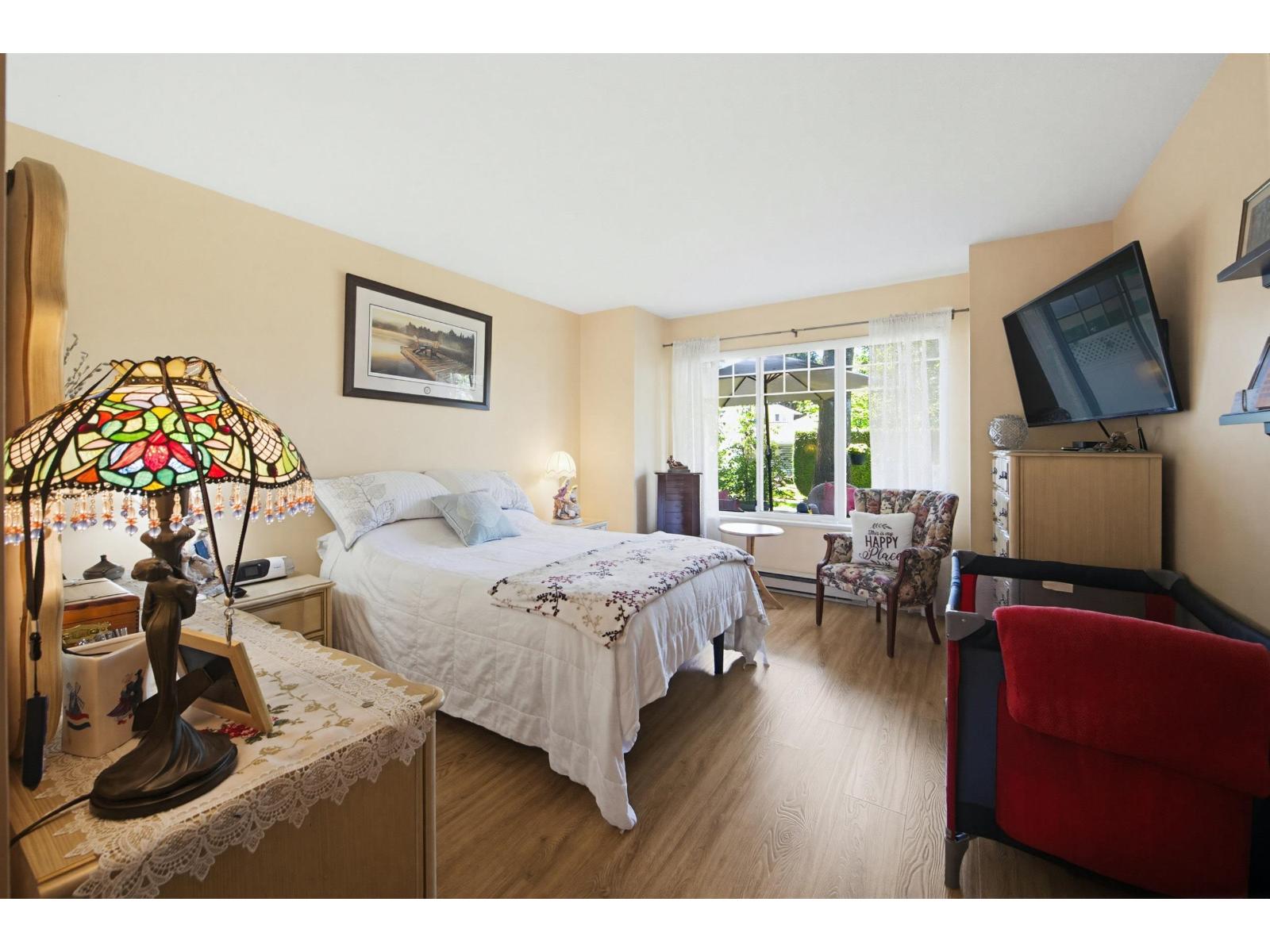57 8737 212 Street Property Photo 16