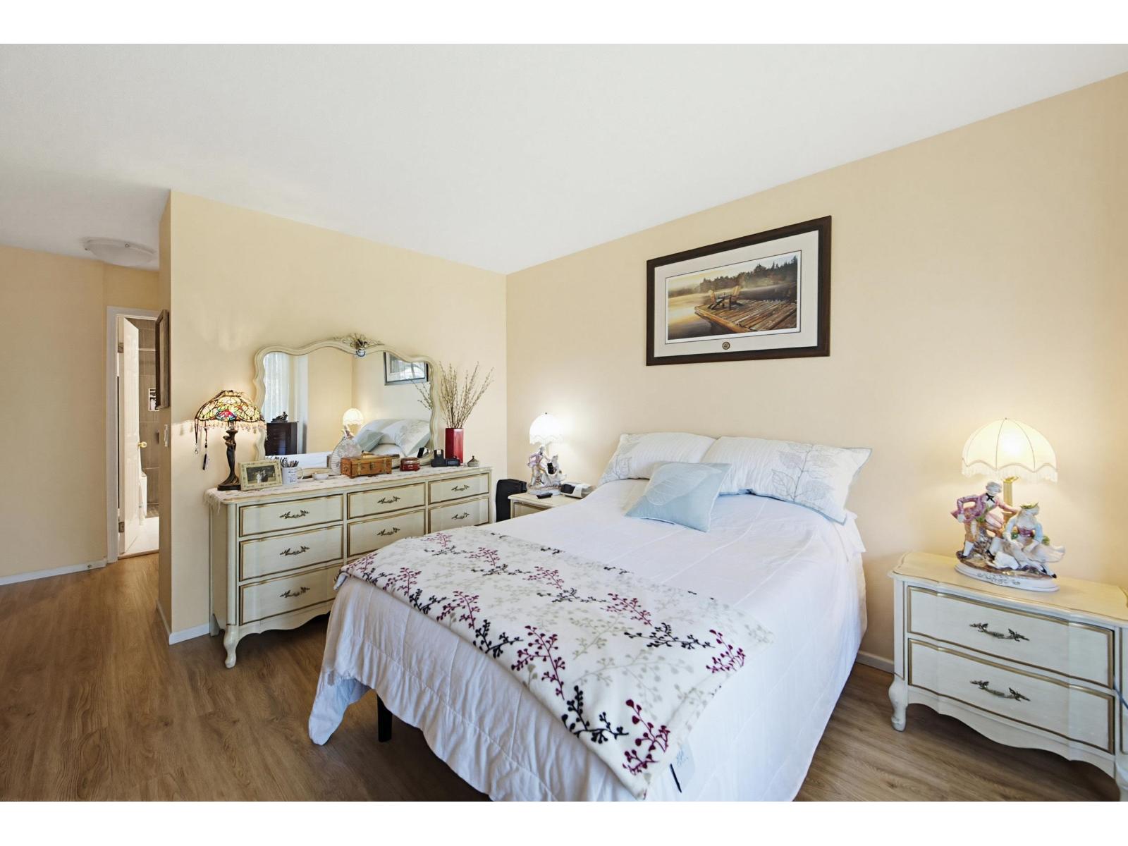 57 8737 212 Street Property Photo 17