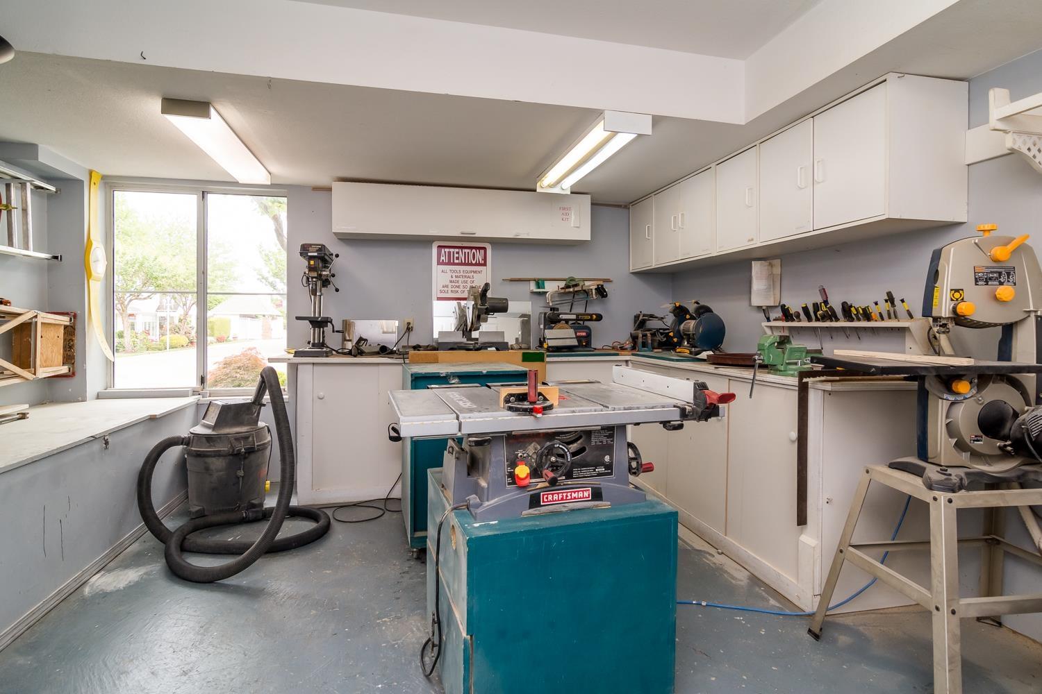 57 8737 212 Street Property Photo 35