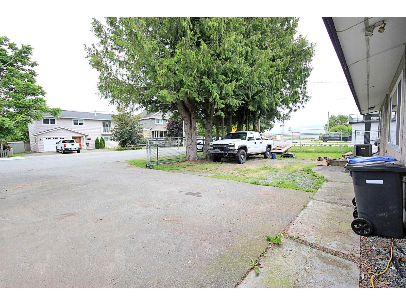 34740 3 Avenue Property Photo 12