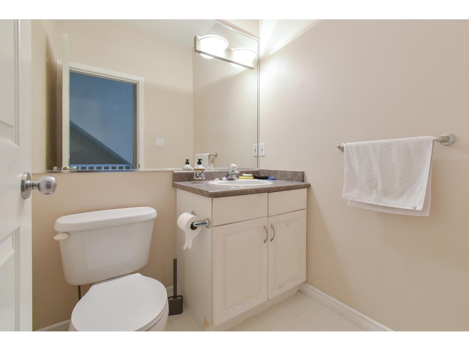 55 15133 29a Avenue Property Photo 11