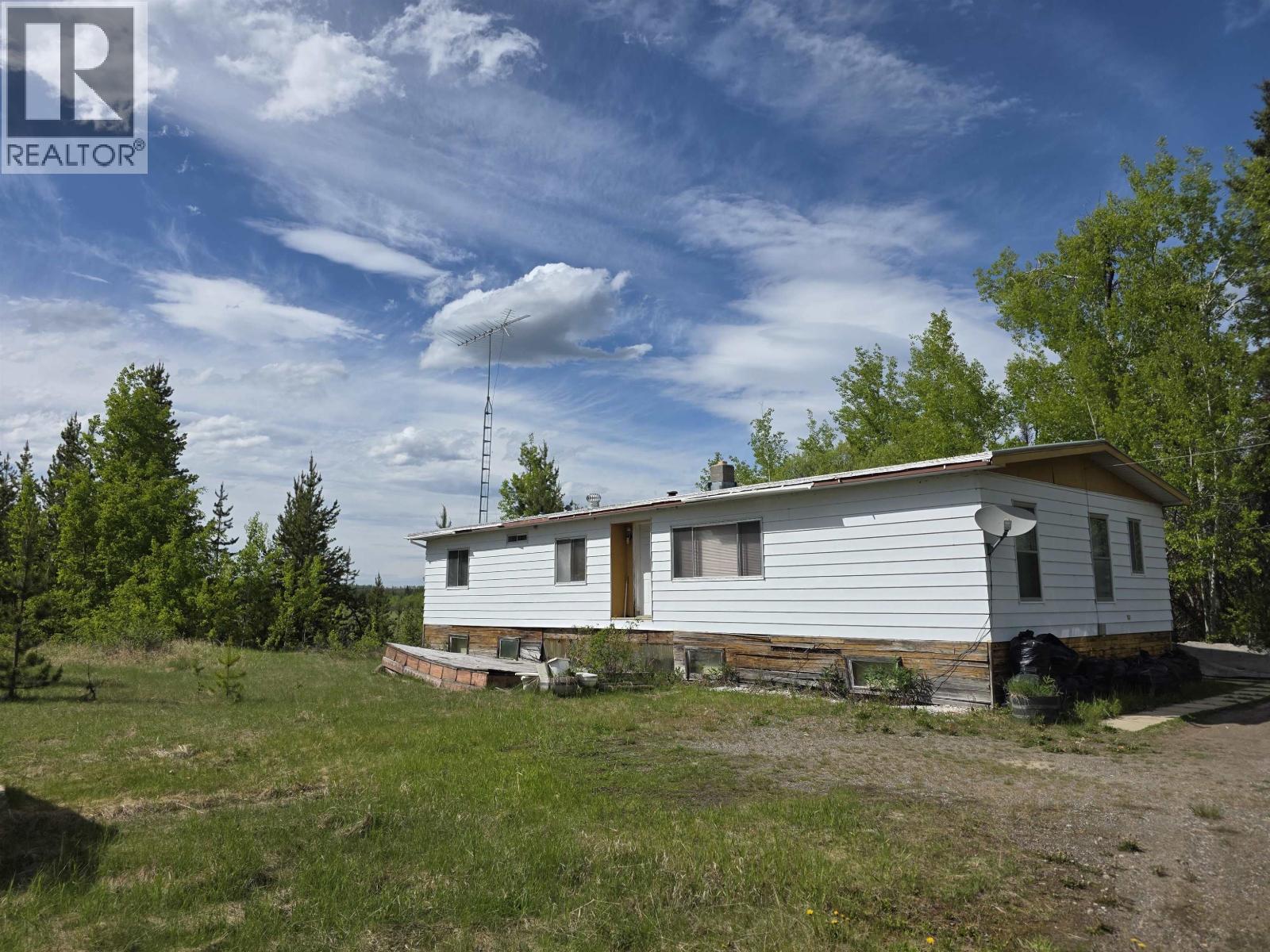 24616 Sturgeon Point Road Property Photo 1