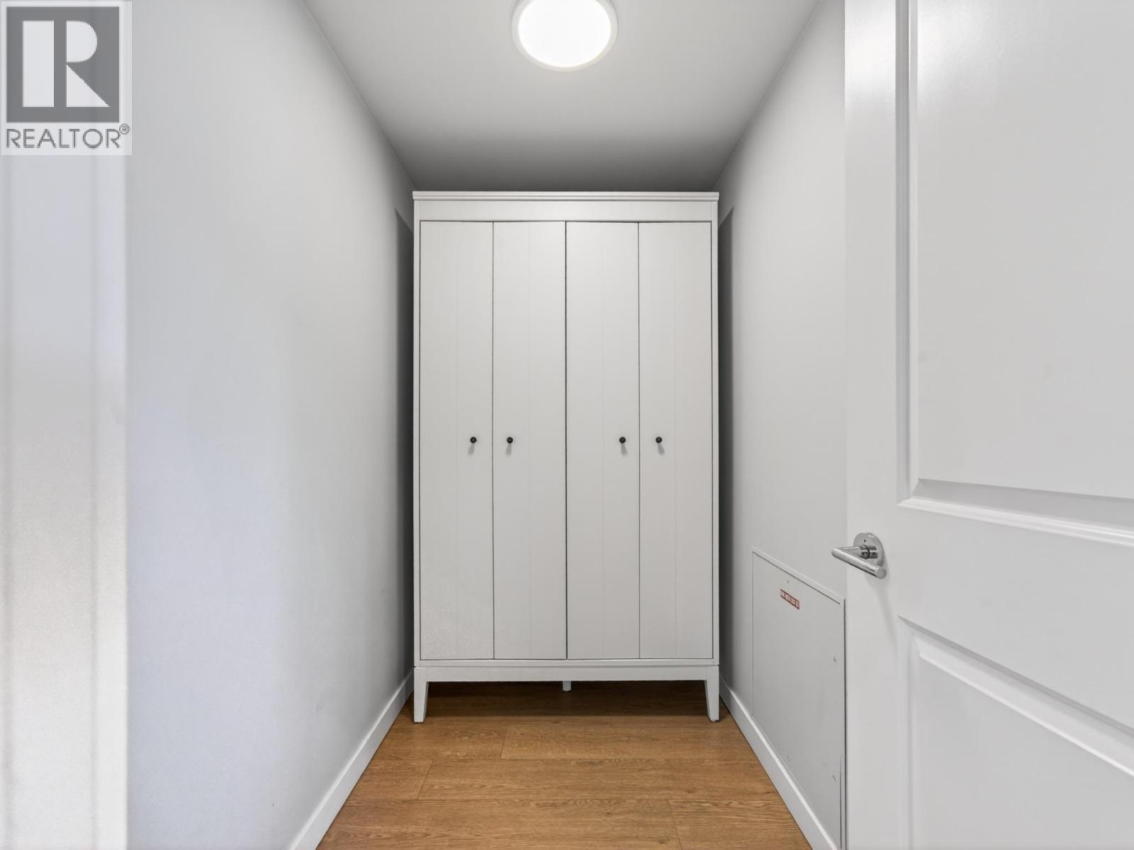 305 3281 E Kent Avenue North Property Photo 18