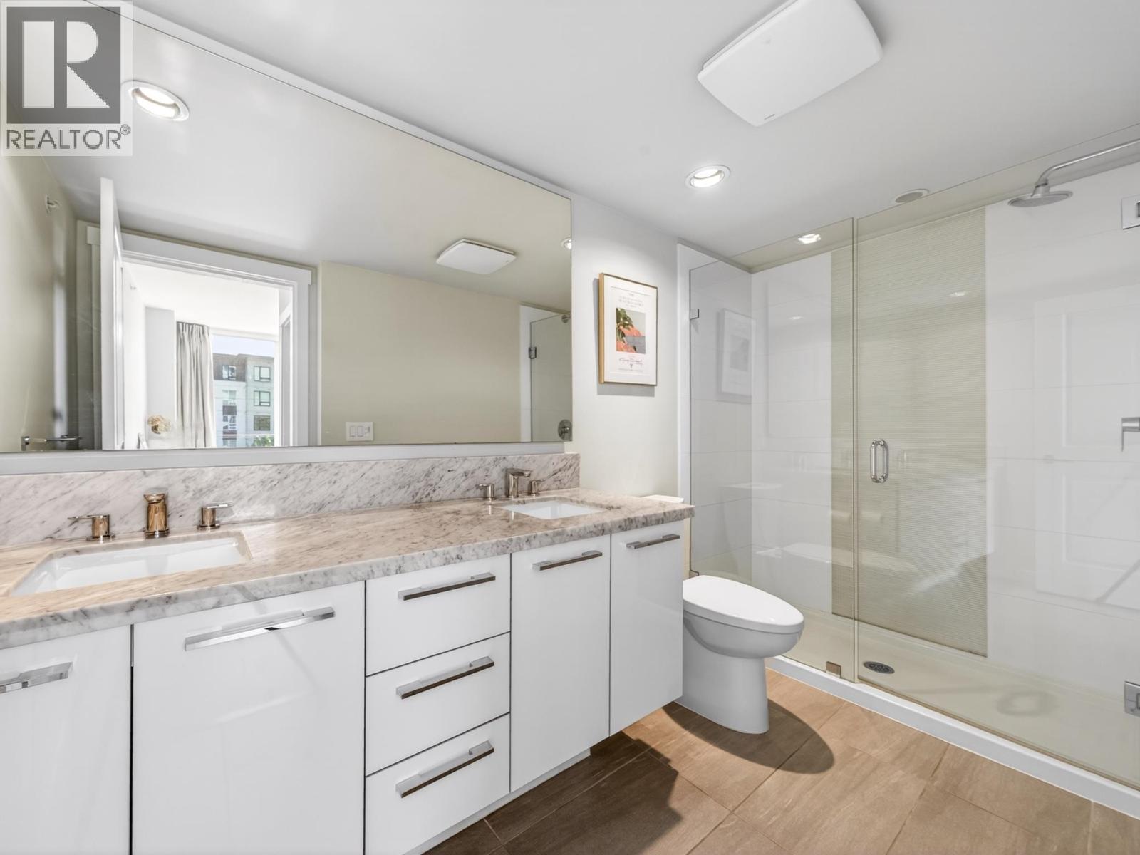 305 3281 E Kent Avenue North Property Photo 21