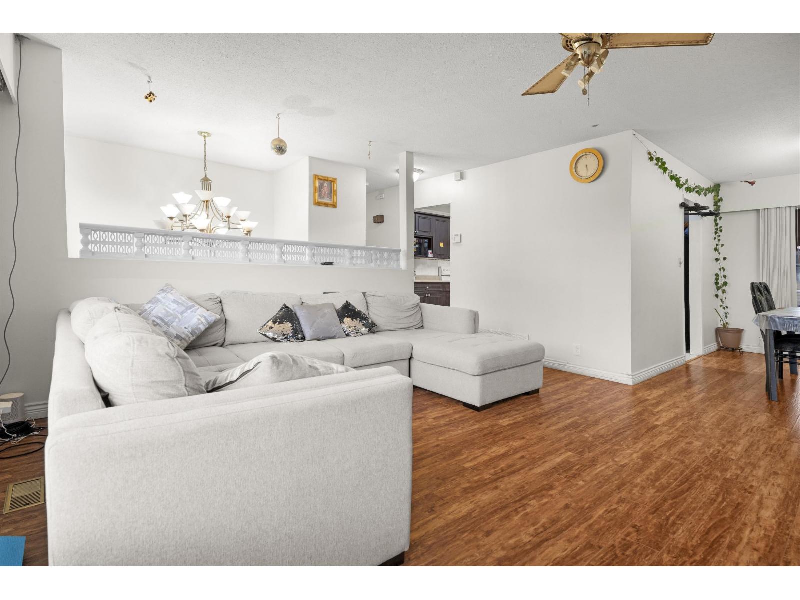 11776 86 Avenue Property Photo 6