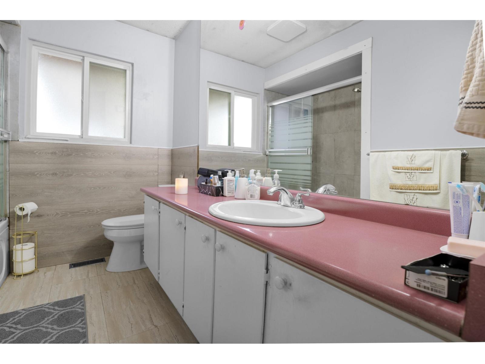 11776 86 Avenue Property Photo 17