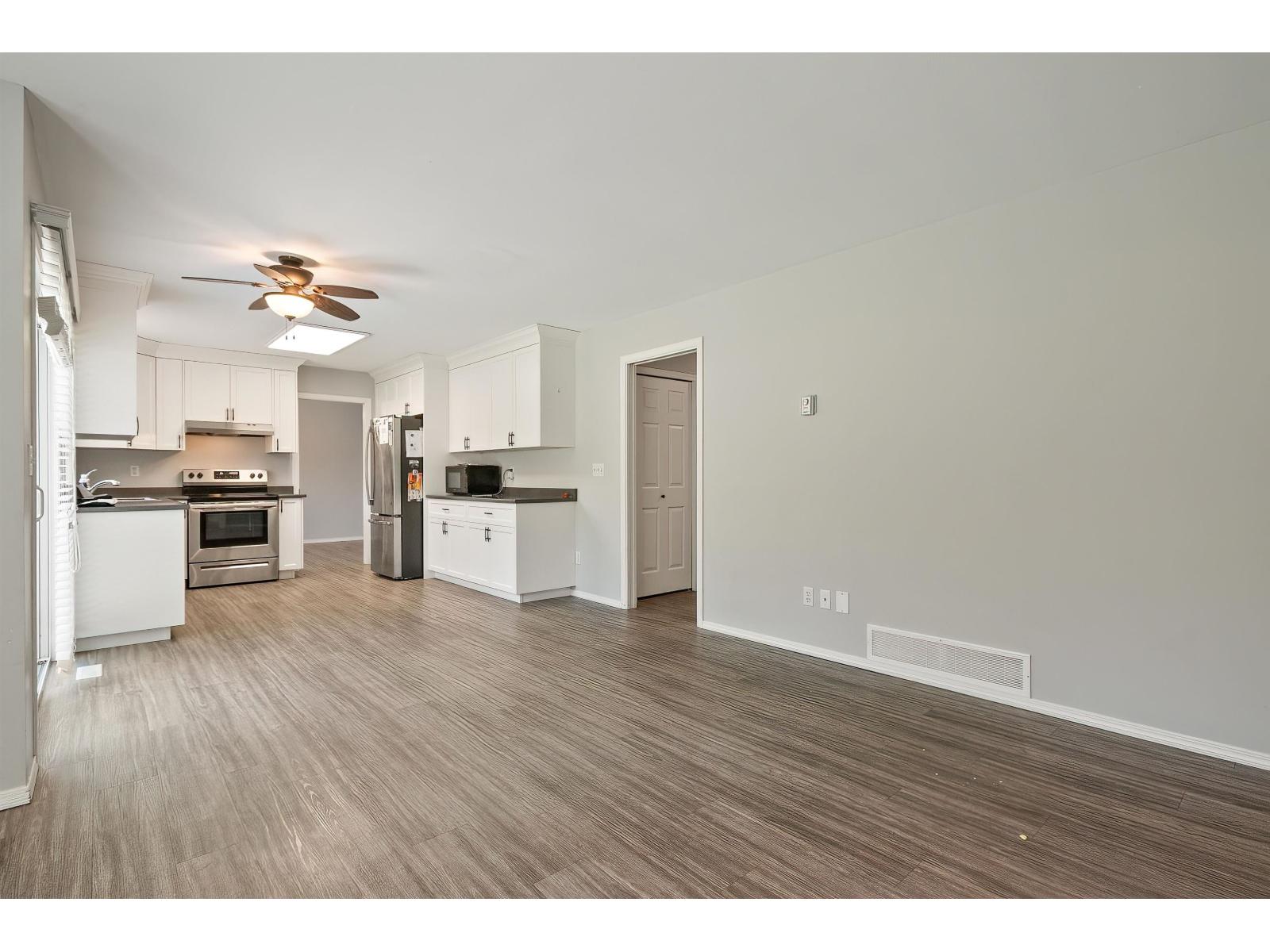 7665 Sapphire Drive Property Photo 12