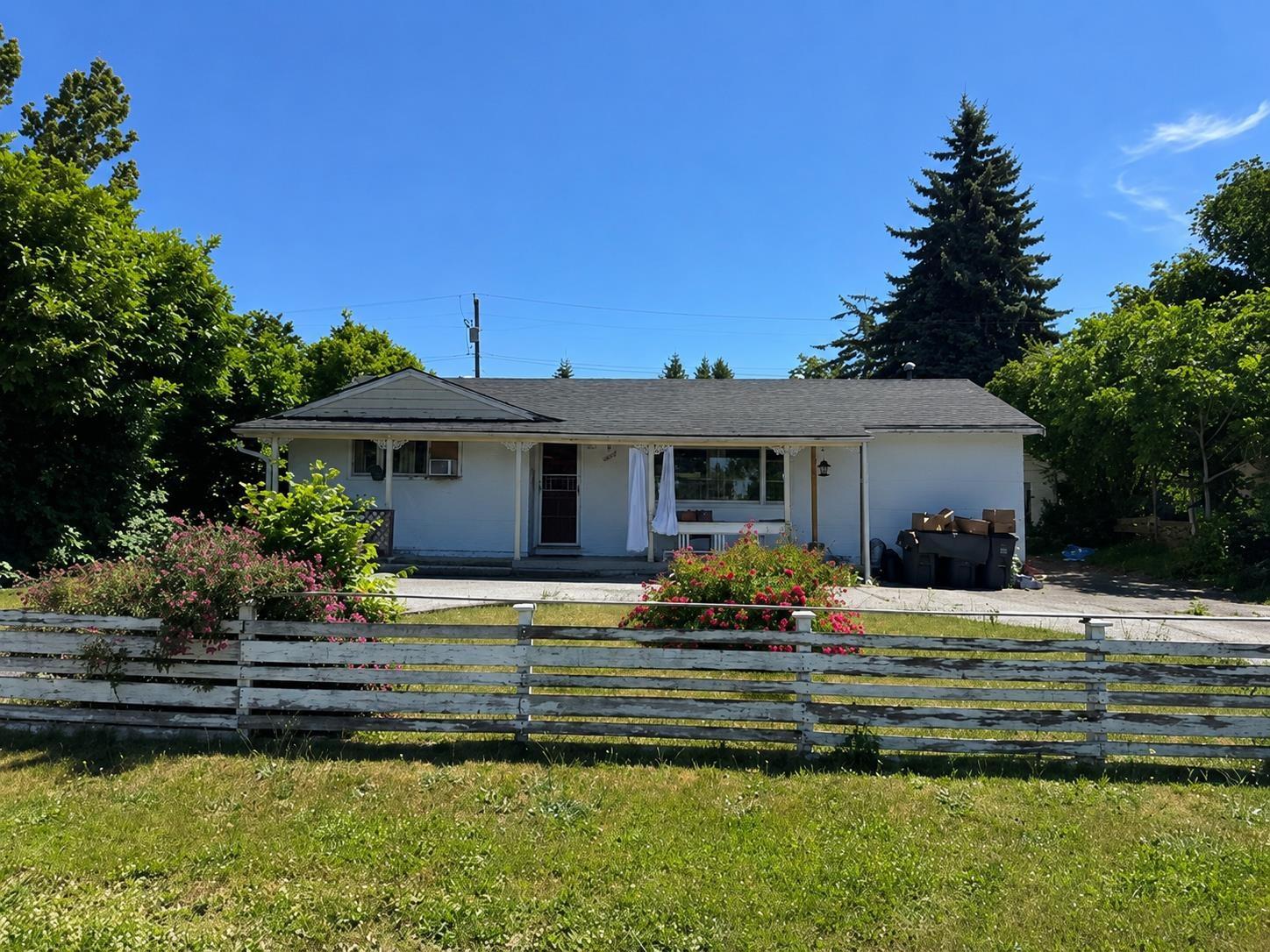 10618 137a Street Property Photo 2