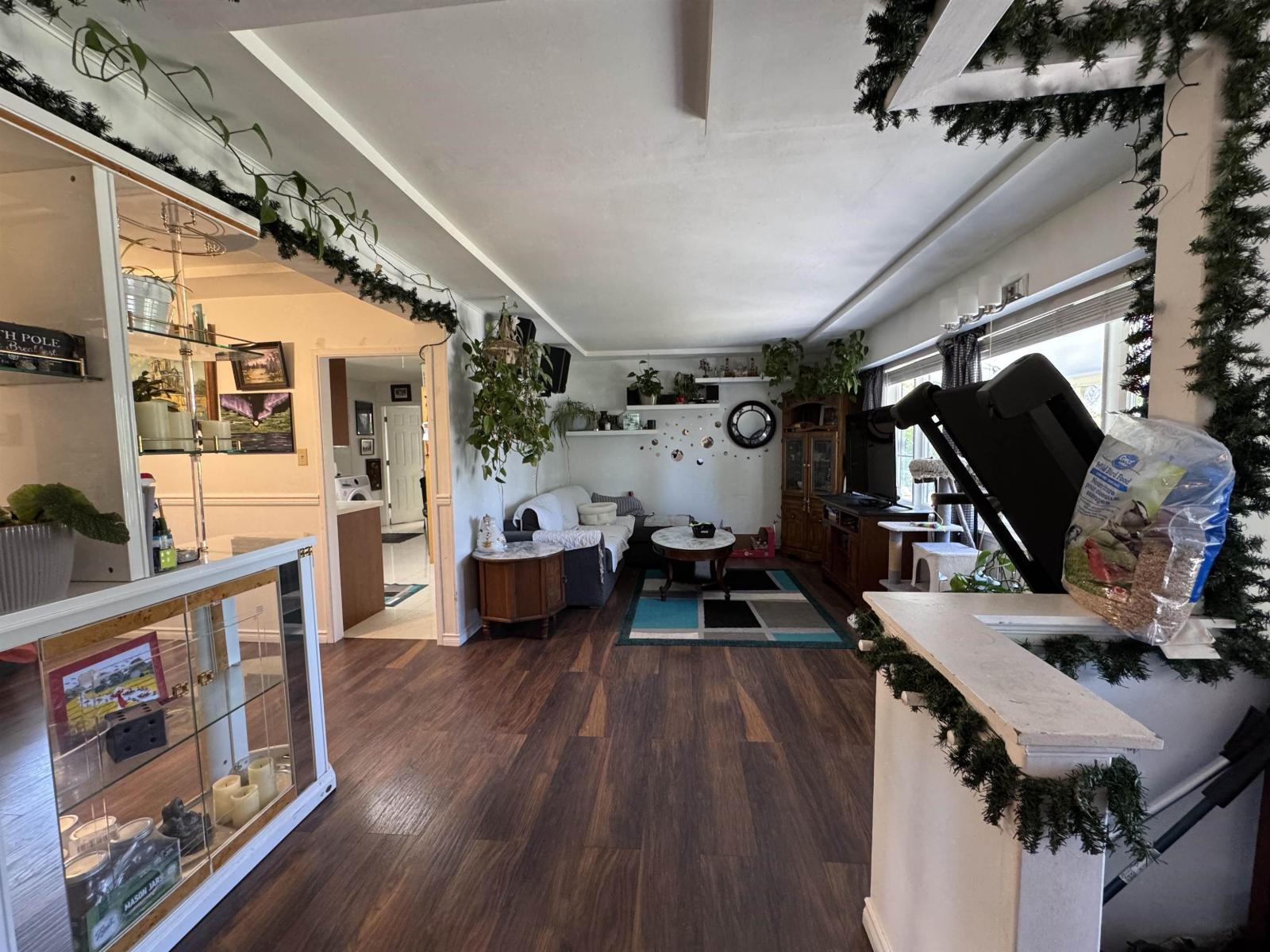 10618 137a Street Property Photo 7