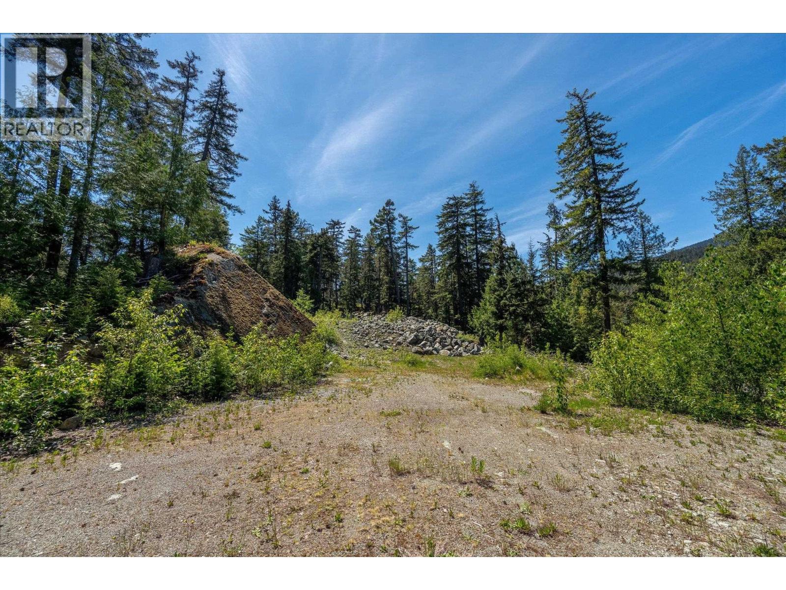 2671 Highway 99 Property Photo 6