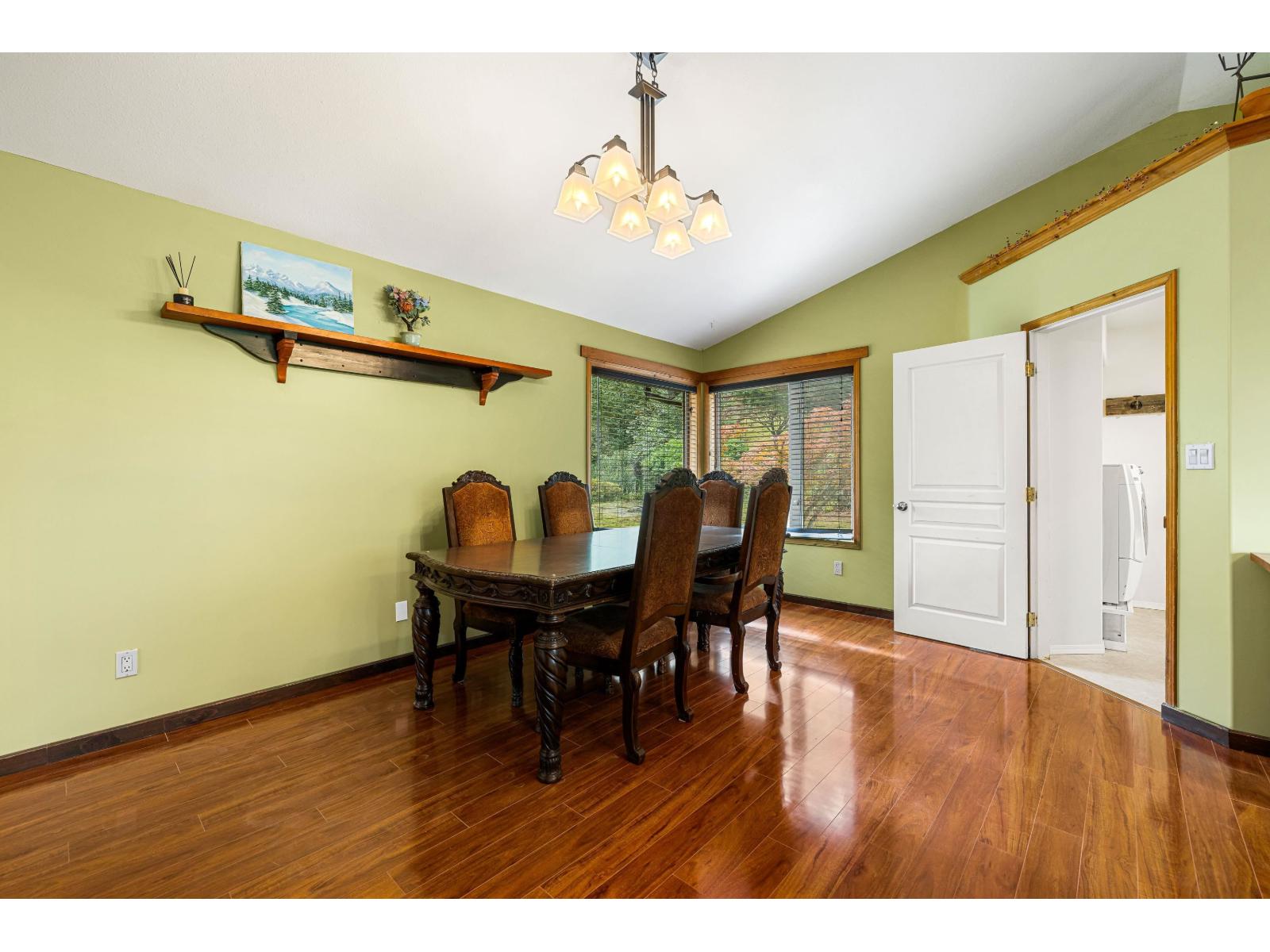 8379 Chelmsford Place Property Photo 8