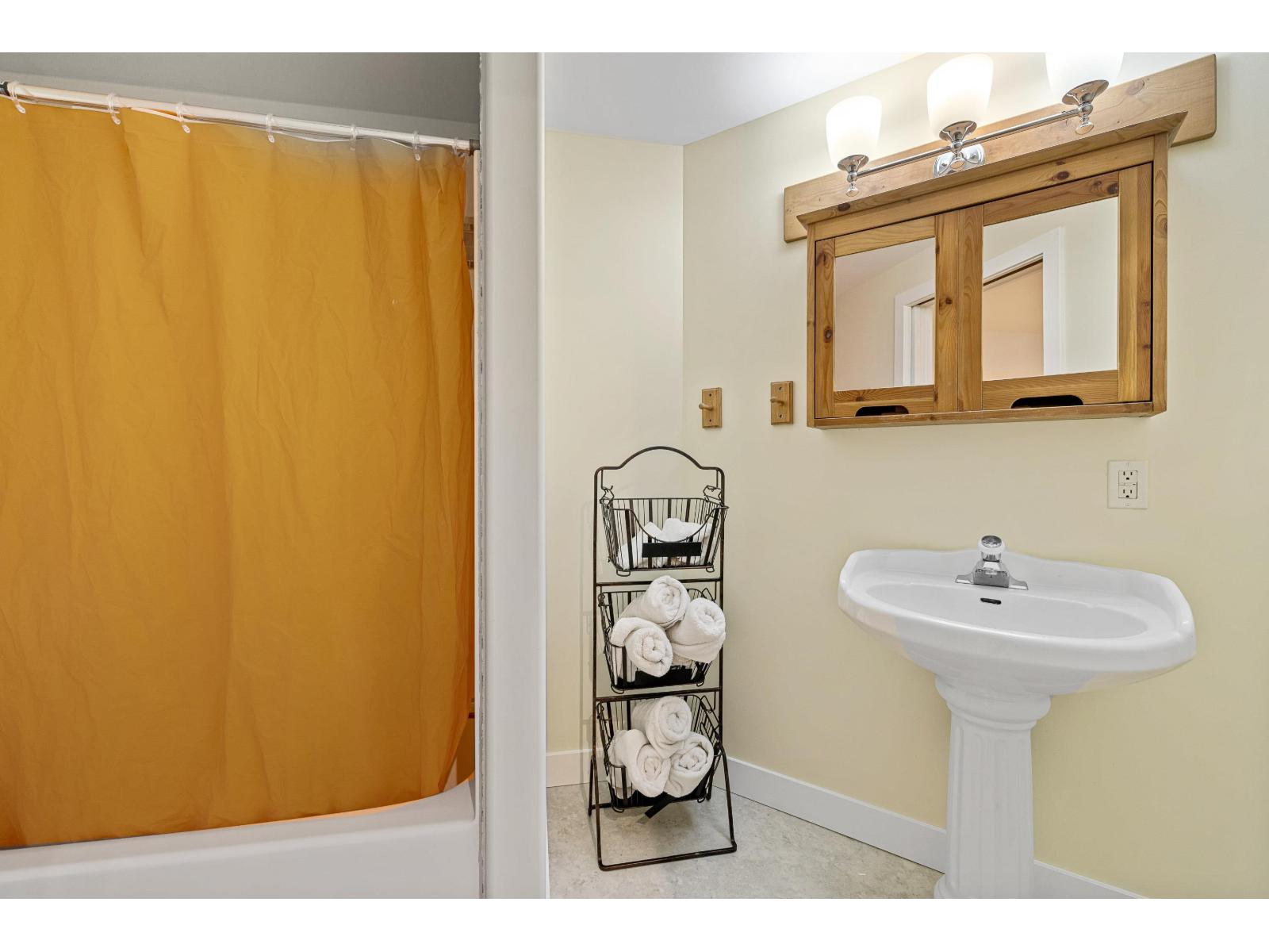 8379 Chelmsford Place Property Photo 17