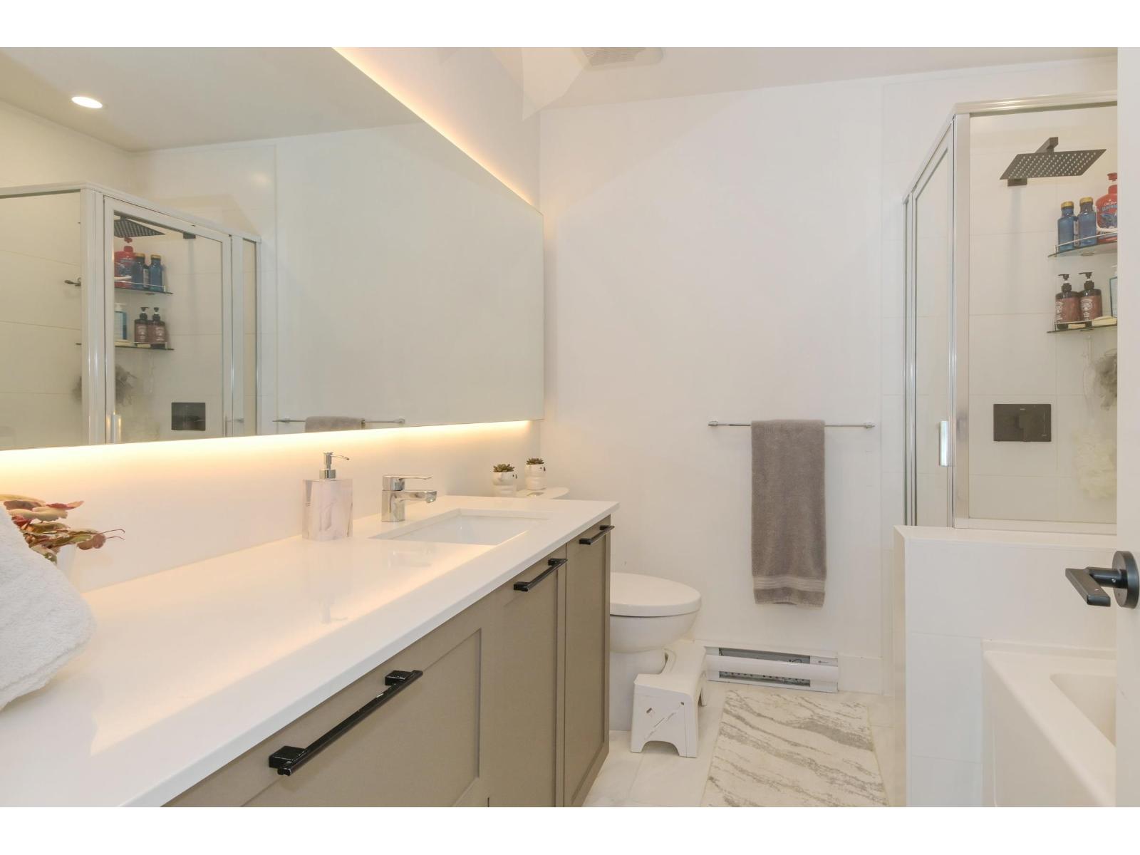 106 17578 57a Avenue Property Photo 11