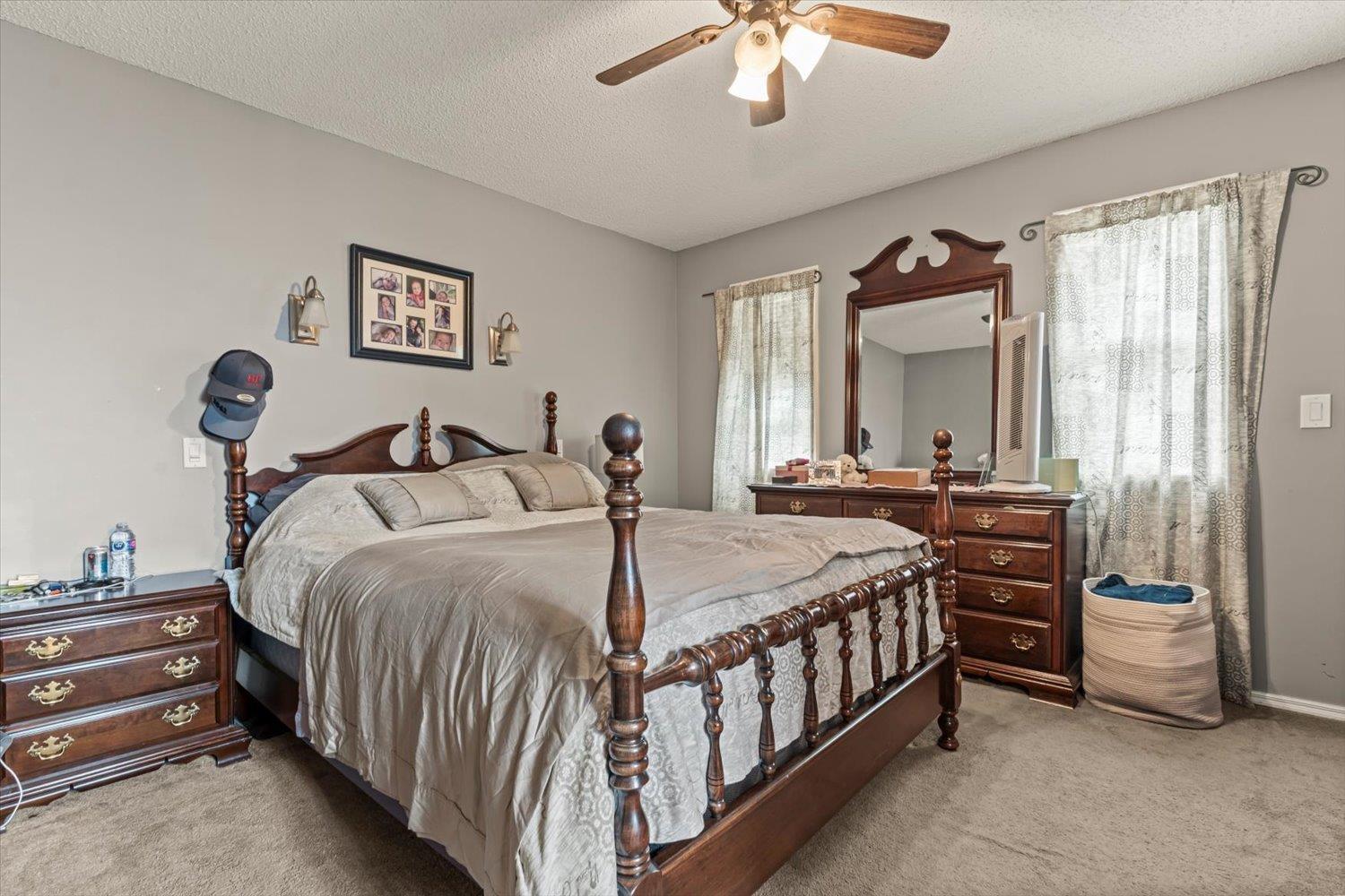 1535 Canterbury Drive Property Photo 14
