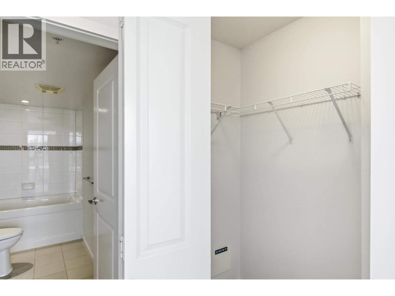 1006 2289 Yukon Crescent Property Photo 23
