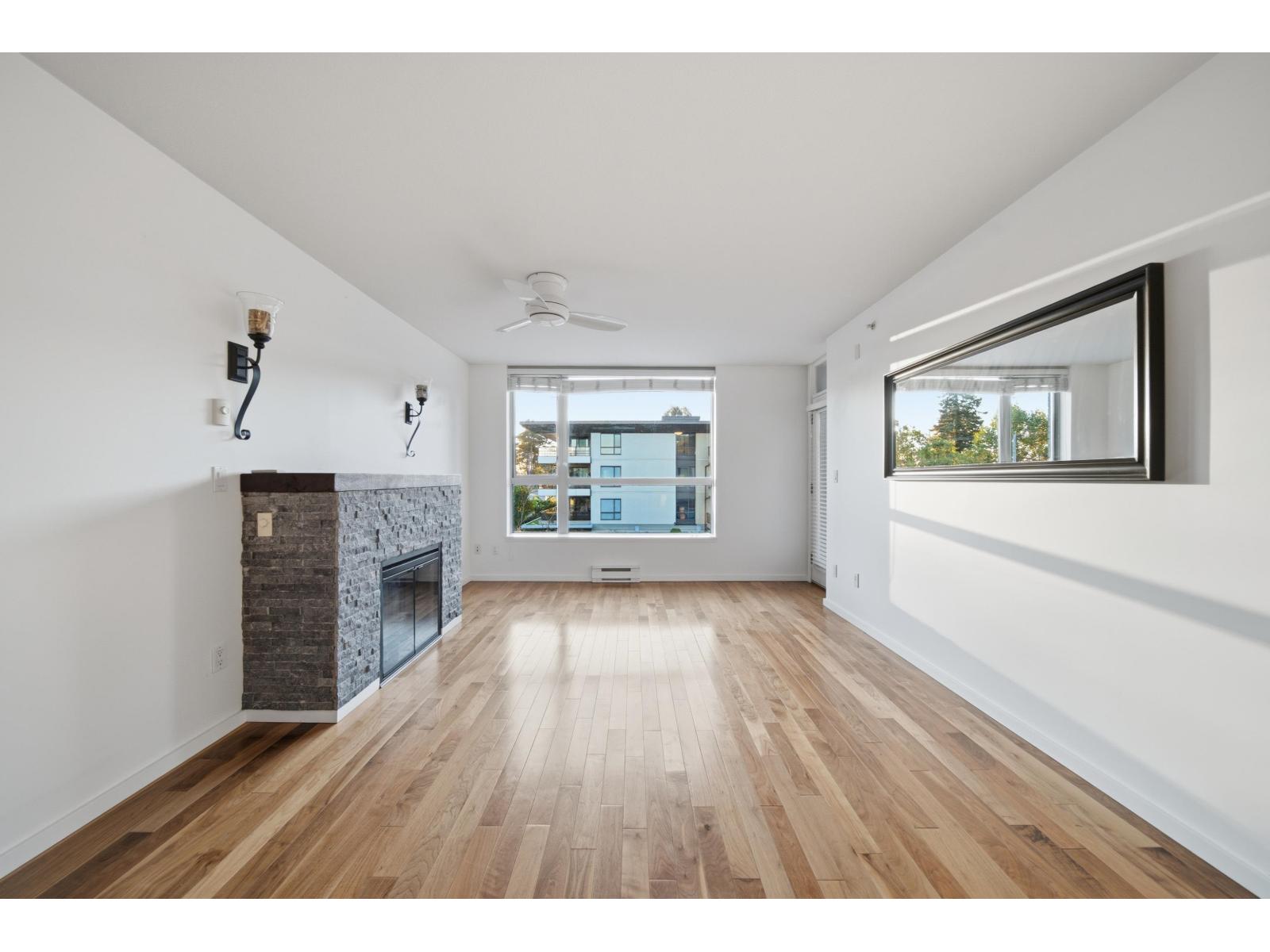 303 15777 Marine Drive Property Photo 7