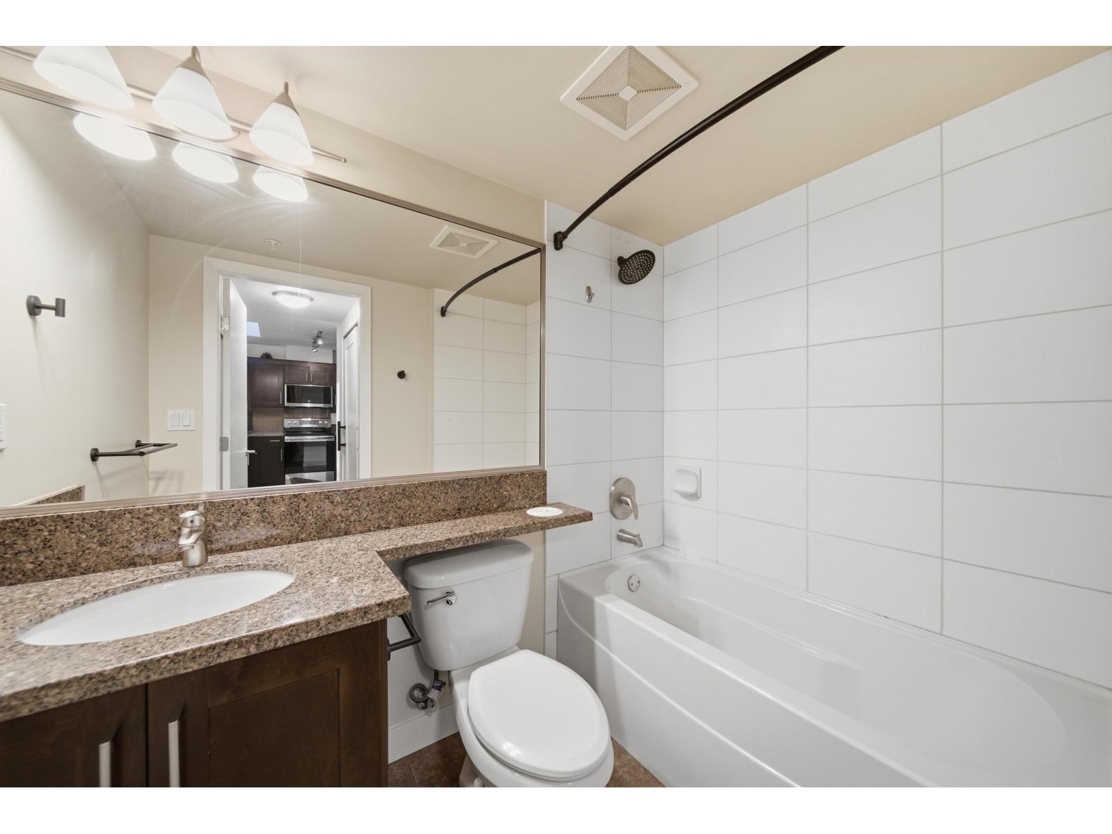 303 15777 Marine Drive Property Photo 11