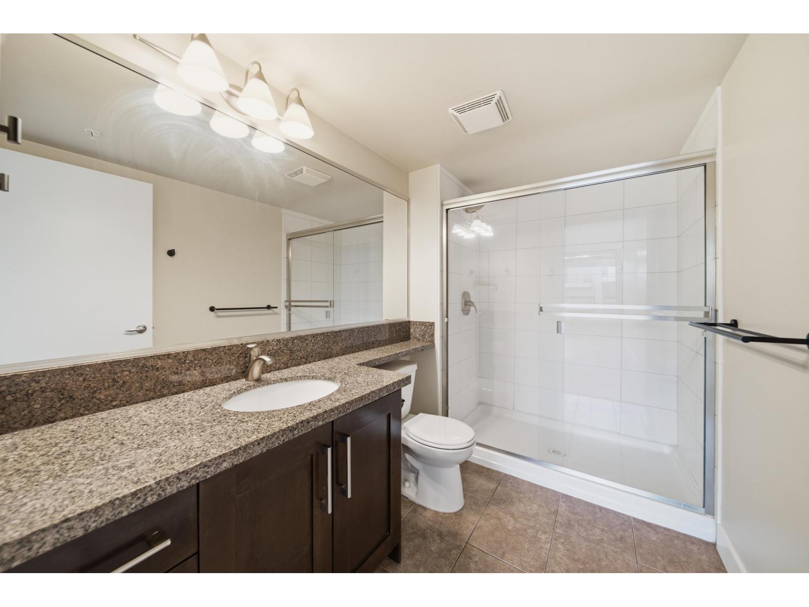 303 15777 Marine Drive Property Photo 19