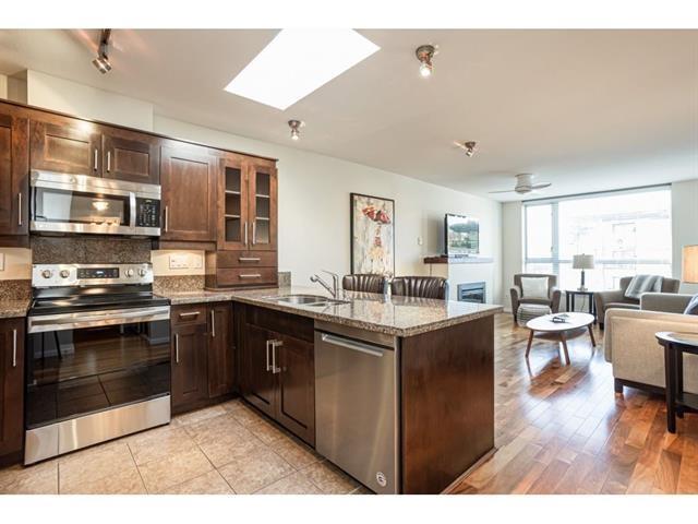 303 15777 Marine Drive Property Photo 30