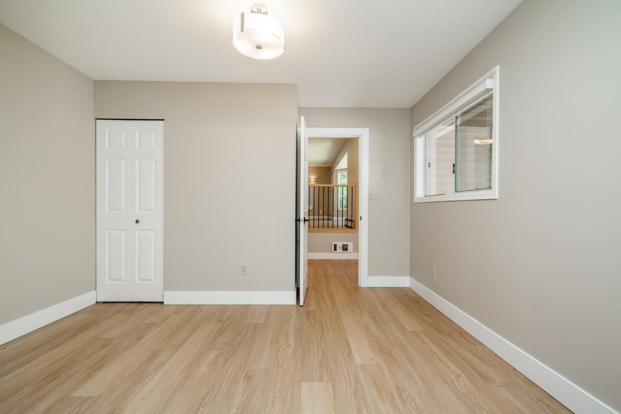 25016 59 Avenue Property Photo 25