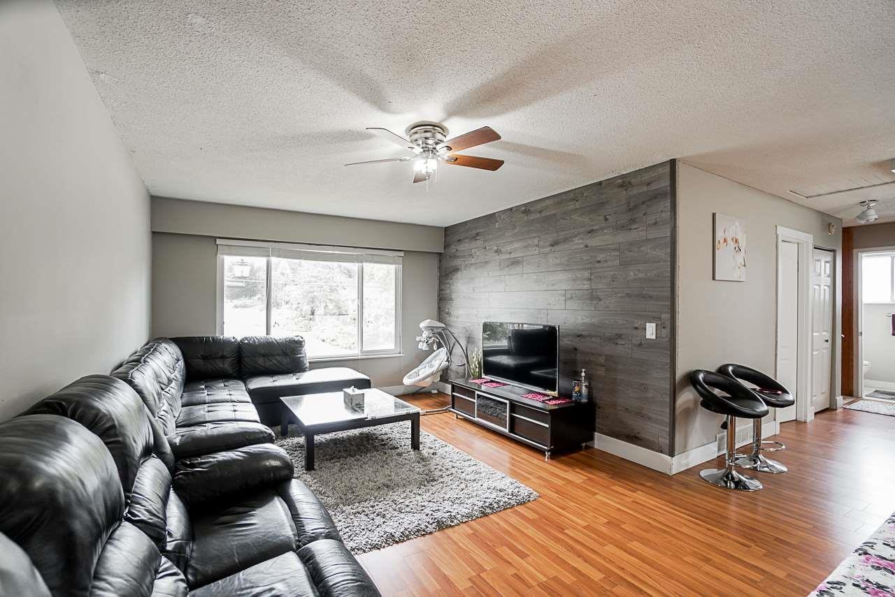 17954 58 Avenue Property Photo 4