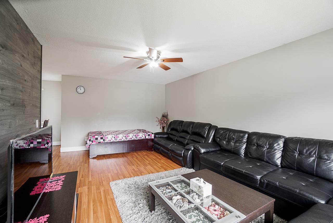 17954 58 Avenue Property Photo 5