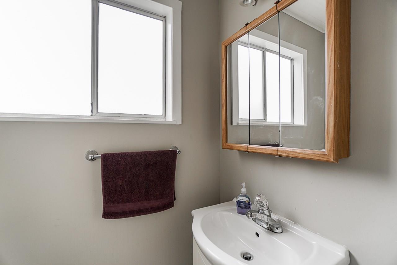 17954 58 Avenue Property Photo 17