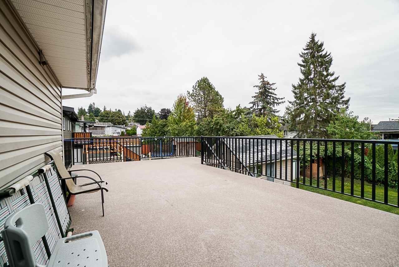 17954 58 Avenue Property Photo 35