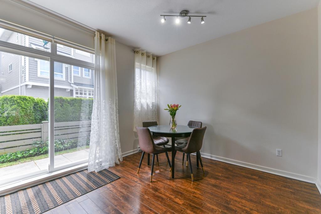 90 2729 158 Street Property Photo 18